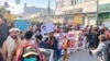 بلوڅ لاریونوال د ډېسېمبر پر ۲۰مه له ډېره اسماعیل خانه اسلام اباد ته روان دي. 