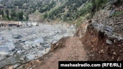 په سوات کې تر باران وروسته د کمر نړېدو له کبله لاره خرابه شوې ده - انځور له ارشيفه