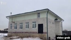 Масҷид бо пули намозгузорон бунёд шуда, ҳар намози ҷумъа то 500-600 нафар меоянд