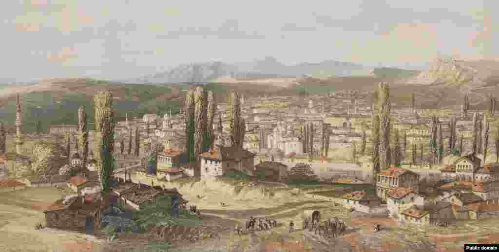 Білогірськ, який кримські татари називали Карасубазар, з кримськотатарської перекладається як «ринок на Карасу» Ця кримська назва походить від базару в місті, який ще відомий як невільничий ринок, де работорговці купували взятих під час набігів на Московське царство та Річ Посполиту полонених за часів Кримського ханства  