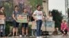Student i aktivista Pavle Cicvarić u govoru na antivladinom protestu, 17. jun 2023. godine