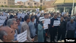 Teachers protesing in Iran's Fars Province (file photo)