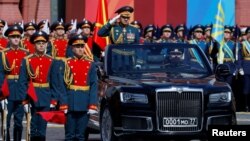 Parada anuală a Rusiei de Ziua Victoriei de pe Piața Roșie marchează aniversarea înfrângerii Germaniei naziste în al Doilea Război Mondial.