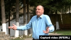 Primarul Roșiei Montane, Eugen Furdui, spune că nu ar fi în responsabilitatea Primăriei să se ocupe de noul Plan Urbanistic General al comunei. Fără el, dezvoltarea comunei este practic blocată.