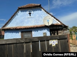 Conform noii numerotări, ultima casă din sat, aflată la numărul 255, devine numărul 1 de pe strada Principală.