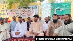 روغتیايي کارکوونکي د جولای پر ۱۸مه د پرلت پر مهال.