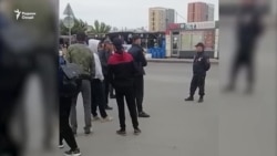 "Милисаҳо рӯз намедиҳанд, дар ҷангал хобем" "Милисаҳо рӯз намедиҳанд, дар ҷангал хобем"