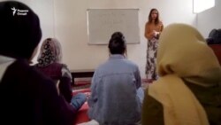 Дари умед барои занони афғон дар шаҳри Ваҳдат  Дари умед барои занони афғон дар шаҳри Ваҳдат