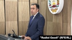 Ғиёсиддин Ашӯрзода -  узви Кумитаи Маҷлиси намояндагони Маҷлиси Олии  Тоҷикистон оид ба иқтисод ва молия мебошад
