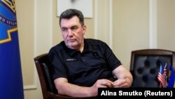 Данілов публічно не коментував своє звільнення