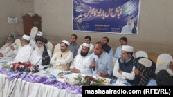 د قبایلو ګڼ ګوندیزې غونډې ګډونوالو د مې پر ۲۹مه، له قبایلو تر ۱۰ کلونو پورې د ټېکس نه اخیستلو غوښتنه وکړه.