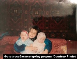 Тетяна з молодшими братами Богданом та Євгеном