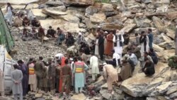 تورخم کې تر کمر نړېدو وروسته د ژغورنې چارې روانې دي تورخم کې تر کمر نړېدو وروسته د ژغورنې چارې روانې دي