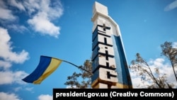 За даними голови ОВА, орієнтовно евакуації підлягає понад 11 тисяч людей, в тому числі 600 дітей