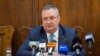Premierul Nicolae Ciucă a ridicat problema răspândirii propagandei și dezinformării pe aplicația chineză TikTok și a spus că este analizată o eventuală interzicere pentru funcționarii români.