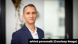 Mihai Constantinescu, consilier de educaţie financiară, spune la rubrica #10Întrebări ce soluții de economisire au românii cu venituri mici.