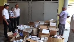 Доруҳои куҳнаву пастсифатро дар Кӯлоб оташ заданд Доруҳои куҳнаву пастсифатро дар Кӯлоб оташ заданд