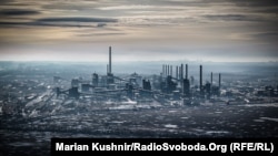 Вид на Авдіївський коксохім, кінець січня 2024 року. Фото Мар'яна Кушніра