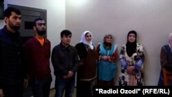 Тоҷирон мегӯянд, онҳоро аз ягона манбаи даромад маҳрум мекунанд