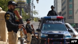 د کراچۍ پولیس وایي چارواکو ته یې د وژنې ګواښونه کېږي ـ پخوانی انځور.