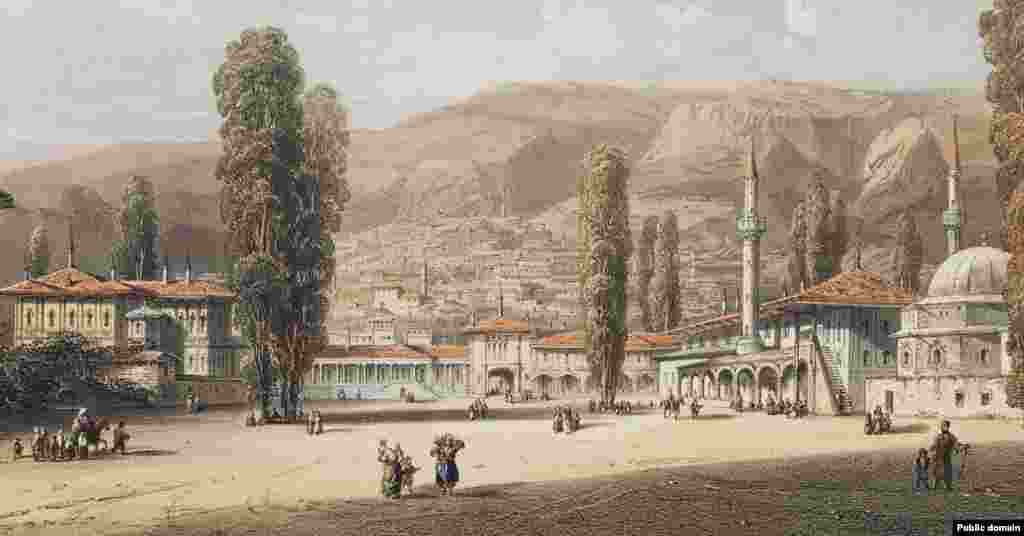 Місто Бахчисарай, яке було столицею Кримського ханства до його анексії Росією у 1783 році. У Бахчисараї фактично не залишилося кримських татар після того, як 18 травня 1944 року радянський режим розпочав масову депортацію всього кримськотатарського народу із Криму до Центральної Азії  