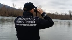 Dodik iz Bosne, Dodik u Bosnu: Potjernica raspisana, predsjednik RS prelazi granicu
 Dodik iz Bosne, Dodik u Bosnu: Potjernica raspisana, predsjednik RS prelazi granicu