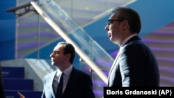 Premijer Kosova, Albin Kurti, i predsednik Srbije, Aleksandar Vučić, tokom učešća na sastanku evropskih zvaničnika sa liderima Zapadnog Balkana u Skoplju, 22. januara 2024.