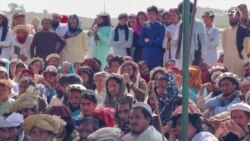 د شمالي وزیرستان بې کوره شوي له ۸ ورځو راهیسې په احتجاج دي د شمالي وزیرستان بې کوره شوي له ۸ ورځو راهیسې په احتجاج دي