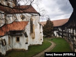 Biserica fortificată din Prejmer, Brașov, construită în secolul al XIII-lea.