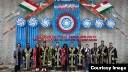 Акси ҳайати Шӯрои мудирони Бонки ҷаҳонӣ ҳангоми боздид аз нирӯгоҳи барқи обии Роғун аз вебсайти khovar.tj гирифта шудааст