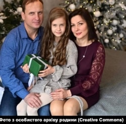 Ірина Ждан з мамою Ольгою та батьком Іваном. Фото з особистого архіву родини