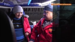 З-під обстрілів по бездоріжжю: як рятували жінку на 8-му місяці вагітності (відео) З-під обстрілів по бездоріжжю: як рятували жінку на 8-му місяці вагітності (відео)