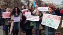 Родственники мобилизованных просят вернуть мужчин домой Родственники мобилизованных просят вернуть мужчин домой