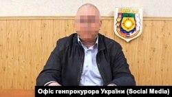 Про своє призначення «главою общественного совета самоорганизации города Энергодар» підозрюваний повідомив мешканцям міста у відеозверненні