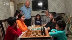 Чанд қаҳрамон аз як хонаводаи тоҷик дар Қазоқистон Чанд қаҳрамон аз як хонаводаи тоҷик дар Қазоқистон