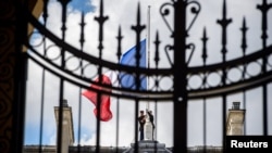 Флаг Франции, иллюстрационное архивное фото