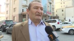Қурби доллару нарх каме поин шуд, вале муштариён ҳоло ҳам ором нестанд Қурби доллару нарх каме поин шуд, вале муштариён ҳоло ҳам ором нестанд