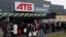 Очередь в супермаркет «ATB», открывшийся после освобождения Херсона, 20 ноября 2022 года