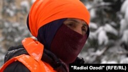 Гулрухсор Боева 8 сол боз роҳрӯб аст.