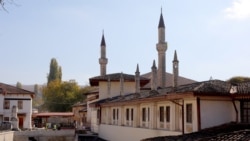 Трещина в истории. Разрушение Ханского дворца | Крым.Важное
 Трещина в истории. Разрушение Ханского дворца | Крым.Важное