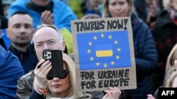 Ezitările Germaniei de a da ucrainenilor rachete Taurus, care pot lovi ținte adânc în Rusia, au umbrit multă vreme relațiile bilaterale.