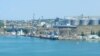 Балкер класса "река – море" грузится зерном у терминала "Авлита", Севастополь