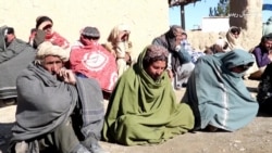 خوست کې نوي راغلي وزيرستاني کډوال د مرستو غوښتنه کوي خوست کې نوي راغلي وزيرستاني کډوال د مرستو غوښتنه کوي