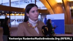 За її словами, представники МКЧХ можуть відвідати їх у російських таборах, прийомних родинах й інших місцях незаконного перебування