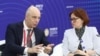 Министр финансов России Антон Силуанов и глава Центробанка Эльвира Набиуллина за невеселой беседой о судьбах российской экономики