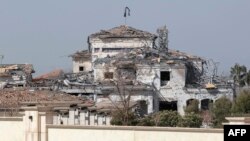 ساختمان آسیبدیده از پرتاب ۱۲ موشک سپاه پاسداران به اربیل عراق، یکشنبه ۲۱ اسفند