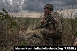 Український військовий на фронті під Соледаром