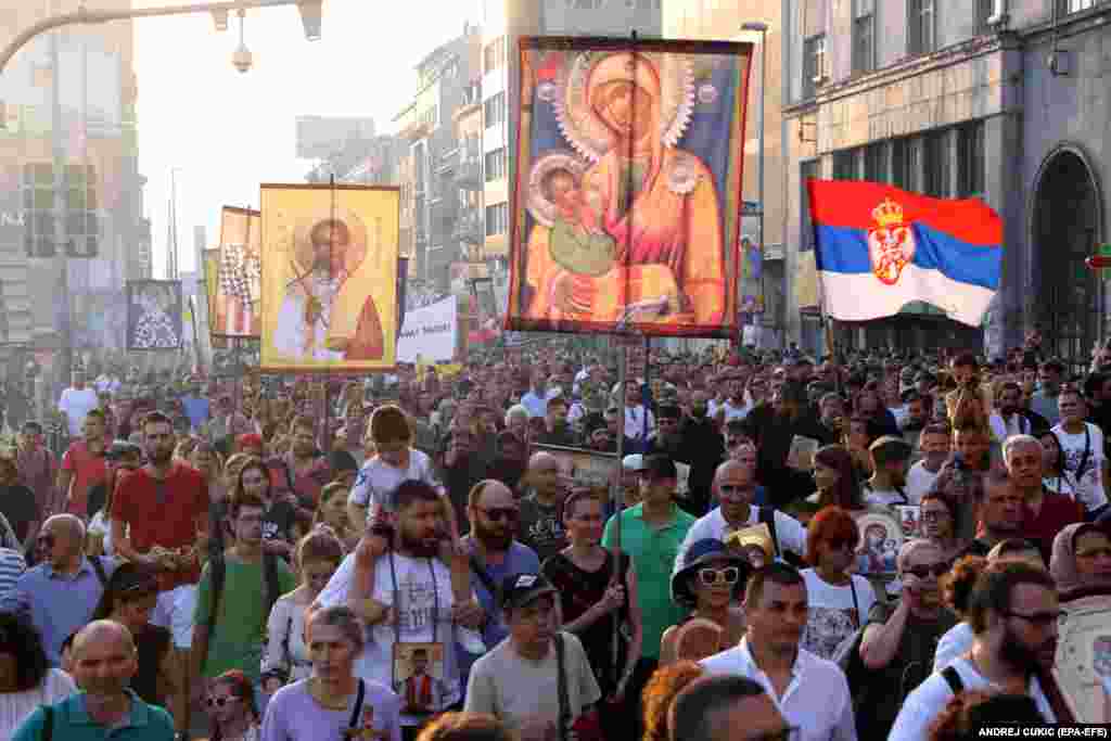 Marșurile Pride din Belgrad au fost marcate de violențe în 2001 și 2010. În alți ani, acestea s-au desfășurat în mod pașnic, deși cu o prezență puternică a poliției.