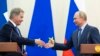 Президент Росії Володимир Путін (п) і президент Фінляндії Саулі Нііністо (л), Росія, 22 серпня 2018 року