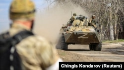 Военнослужащие российских войск. Мариуполь, Украина, 21 апреля 2022 года